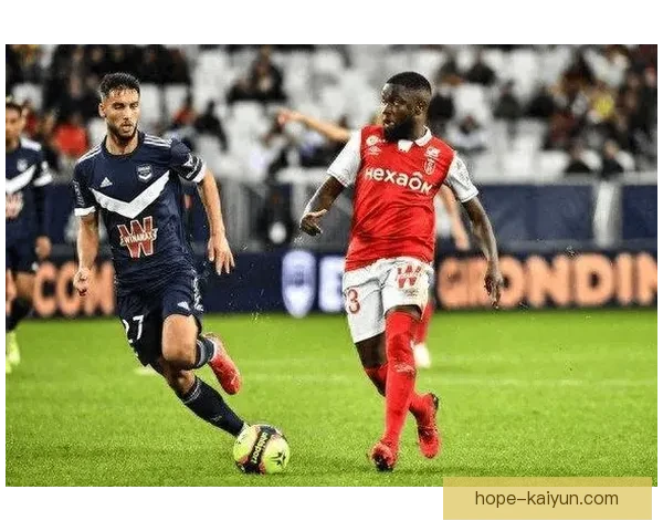 布雷斯特本赛季表现稳健，状态持续提升引人关注